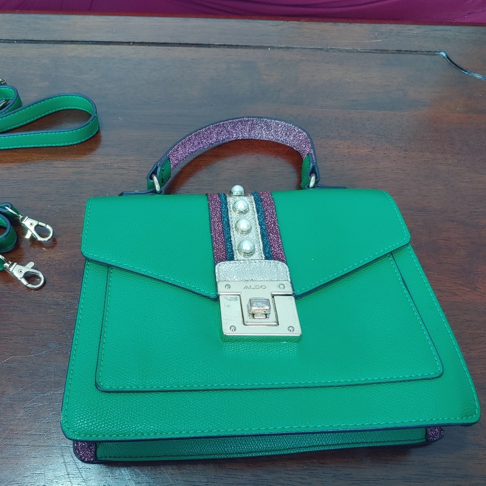 🦚 AVAILABLE IN BUNDLE!/ Green, purple and Gold Shoulder bag or Handbag from A - Picture 9 of 14